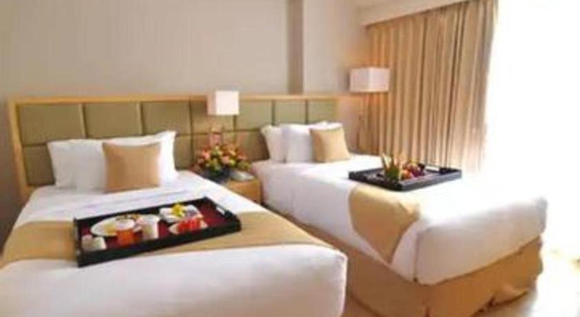 ฮอไรซัน อัลติมา เซมารัง Hotel เซอมารัง ภายนอก รูปภาพ